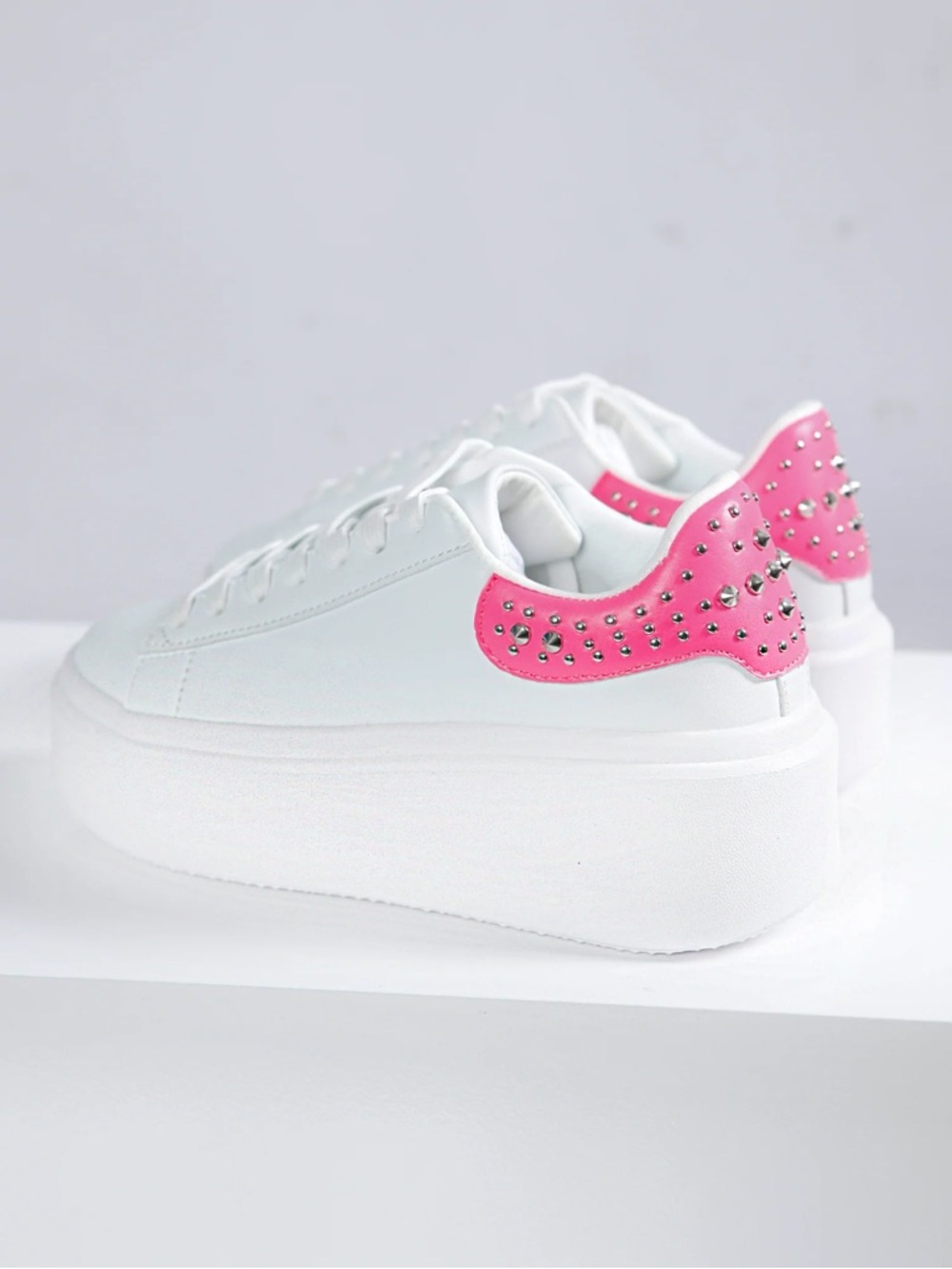 Berness Women's White Platform Sneakers with Pink Studded design